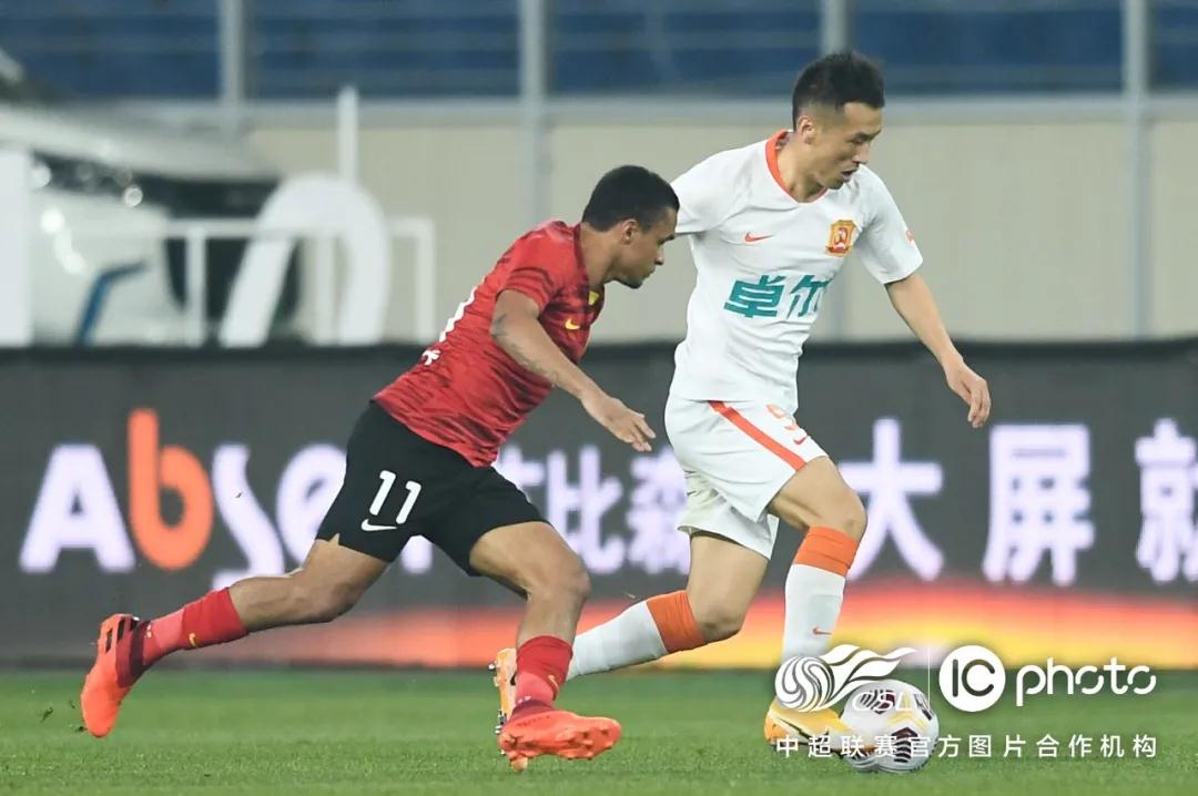 مشاهدةمباراةالأهليوبيراميدزاليومبثمباشراونسبورت