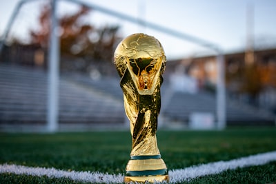نهائيدوريأبطالأوروباسنة2000ذروةالصراعبينريالمدريدوفالنسيا
