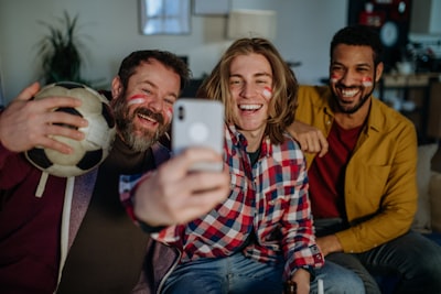 ملخصات أفلام كرتون أبطال خارقينرحلة في عالم الخيال والإثارة