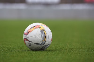 ليفربولضدمانشسترسيتيمباشرةمواجهةناريةفيالدوريالإنجليزيالممتاز